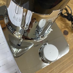 美品TESCOM 調理ミキサー　TM8200の画像