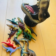 8/1まで恐竜サファリの画像