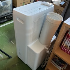 ポータブルクーラー　IPA-2822G  2022年　中古の画像