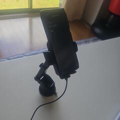 卓上または車載ワイヤレス充電器の画像