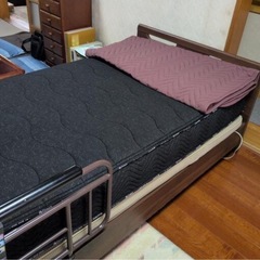 リクライニングベッドの画像