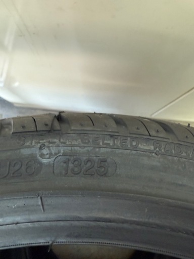 ナンカン 215/35R19
