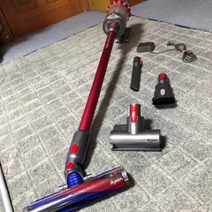 Dyson  V10  モーターヘッド2台＋先細ノズル＋幅広毛ブラシ  の画像