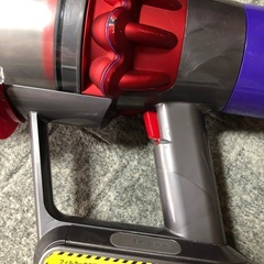 Dyson  V10  モーターヘッド2台＋先細ノズル＋幅広毛ブラシ  の画像