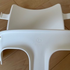 STOKKE トリップトラップ ベビーセット、トレイ　（ホワイト）の画像
