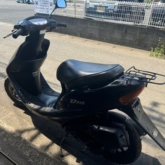 2stディオ！ライトカウルの爪の割れがあるため格安出品！早い者勝ちですの画像