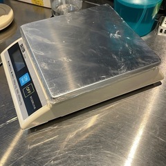 【引き取り限定】中古品　タニタ　デジタルばかり①　KD-200 2㎏の画像