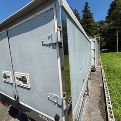小型中古保冷車用アルミコンテナ　物置•倉庫などにの画像