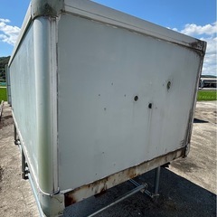 小型中古保冷車用アルミコンテナ　物置•倉庫などにの画像