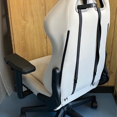 （決まりました）DOWING ゲーミングチェア オフィスチェア オットマン付の画像