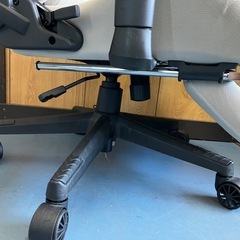（決まりました）DOWING ゲーミングチェア オフィスチェア オットマン付の画像