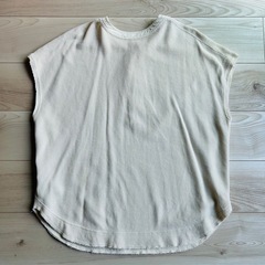 niko and... ホワイトTシャツ　ゆったり　カジュアル　綺麗め　Mサイズの画像