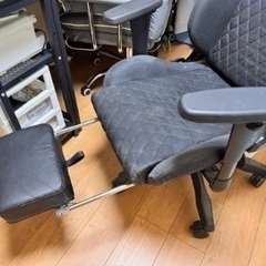 ゲーミングチェアの画像
