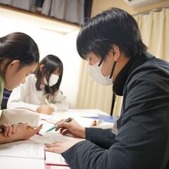 塾講師／勉強だけを教えない塾で生徒の成長を楽しみながら働きませんか?の画像