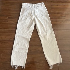 ZARA ザラ ホワイトデニム　白デニム パンツ  の画像