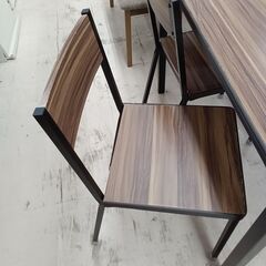 リユースのサカイ栃木店★ジモティ割あり★  ダイニングセット ブラウン（木目シート） W110×D70×H75 クリーニング済み TC10003の画像