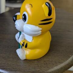 中古JA旭川 トラの貯金箱

の画像