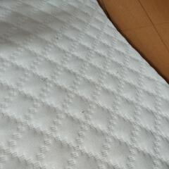 ニトリ　肩首背中も支える枕の画像