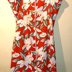 さらに50円に値下げ！かわいいハワイアン・コットンのサンドレス、日本Мサイズ（9~10 号）の画像