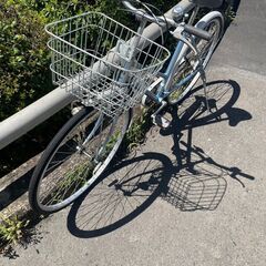 リサイクルショップどりーむ鹿大前店　No326 自転車　シティサイクル　26インチ　男女兼用　ギア内装三段切替付き♪　ライト付き　の画像