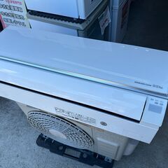 【動作保証あり】HITACHI  白くまくん 2020年 2.2kw 6畳用 冷暖房 ルームエアコン RAS-HT22K 自動フィルター清掃【管理KR607】の画像