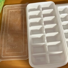 製氷皿 2枚の画像