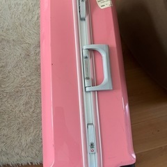 スーツケースの画像