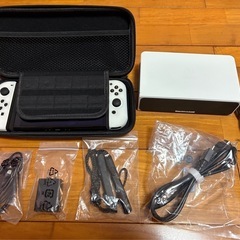 【中古】任天堂Switch（有機ELﾓﾃﾞﾙ）の画像