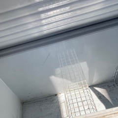 業務用冷凍庫2台の画像