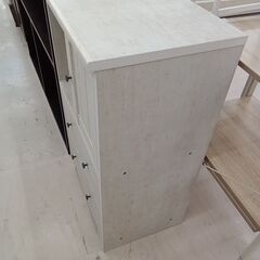 リユースのサカイ栃木店★ジモティ割あり★  食器棚 ホワイトベージュ W58.5×D41×H92 クリーニング済み TC10006の画像