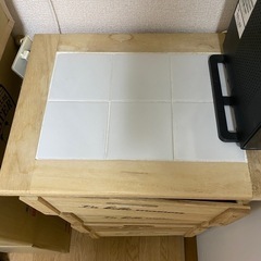 購入者決定木製4段キャビネット　棚　8/15に処分の画像