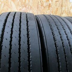A4788　TOPY　スチール付4本SET　215/70R17.5　TOYO　M125ZB　22年製　1.75×6.00　6穴　127-9Tの画像