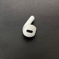 Apple Airpods Pro 第一世代 右側 ジャンク　イヤホンの画像
