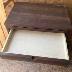 机　収納家具の画像