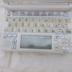 カシオ 電子辞書エクスワード XD-80AN色: 銀日本文学いり　メルカリでは２９８０円で出品中　電池入れますの画像