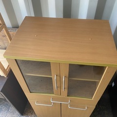 キッチン収納家具の画像
