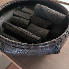 籐製　炭入れ籠の画像