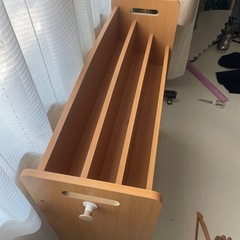 絵本入る棚　箱無しの画像