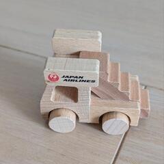 【Wooden toys】木製ひこうきセット JALの画像