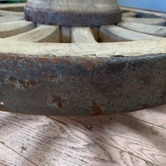 1 古い車輪　オブジェにの画像