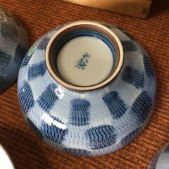 ワンコイン【未使用品/陶磁器】有田焼 夫婦茶碗 椀 湯のみ 湯飲み 蓋付 揃え 器 裏印 昭和？和食器 工芸品 美術の画像