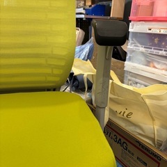 イトーキ　エピオスチェアの画像