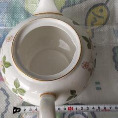 WEDGWOOD ウェッジウッド　ワイルドストロベリー ティーポットの画像