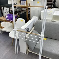 室内物干しラック X型 タオル掛け付き 幅72cm 奥行66cm 高さ131cm ホワイト 洗濯物干しの画像