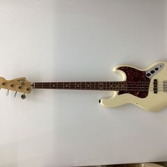 Fender MADE IN JAPAN エレキベースの画像