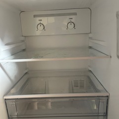 Haierピンク冷蔵庫の画像