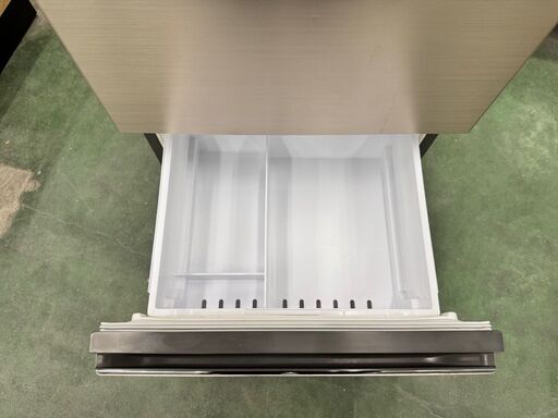 大阪送料無料★3か月保障付★冷蔵庫★2019年★R-V32KV(N)★IR228 大阪送料無料☆3か月保障付き☆冷蔵庫☆日立☆3ドア