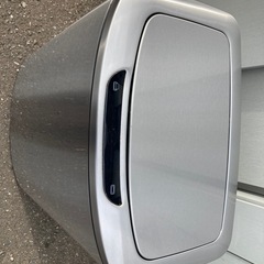 コストコ EKO センサーゴミ箱 47L 自動開閉ゴミ箱 SENSIBLE ECO LIVING ステンレス製 の画像