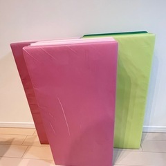 IKEA  廃盤カラー レア ペルフスィッグ 降りたたみ式ジムマット 3点セット  ピンク グリーンの画像