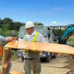 ▼正社員：造園土木作業員【経験者歓迎】▼ 資格取得も応援！学びながら成長できる職場◎ 賞与は年3回支給あり！やる気がしっかり反映◎ 冷凍おかず100円♪お水も飲み放題で働きやすさ◎の画像